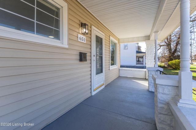 651 Louis Coleman Jr Dr, Louisville, KY 40211