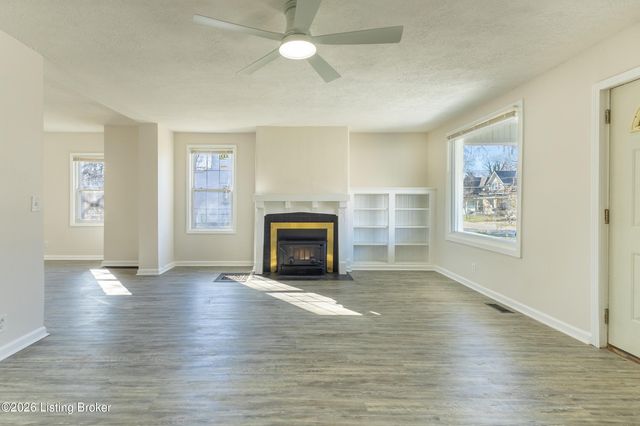 651 Louis Coleman Jr Dr, Louisville, KY 40211