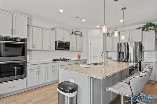 3003 Henry Road SE, Decatur, AL 35603