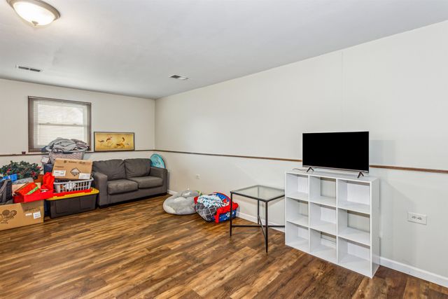 8604 E Wassall St, Wichita, KS 67210