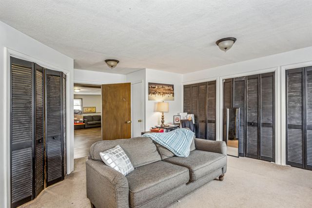 8604 E Wassall St, Wichita, KS 67210