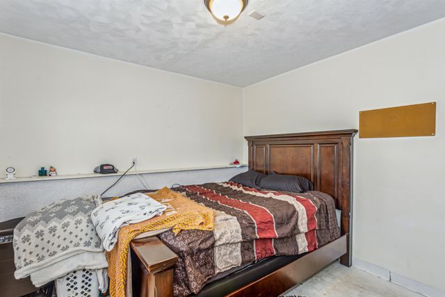 8604 E Wassall St, Wichita, KS 67210