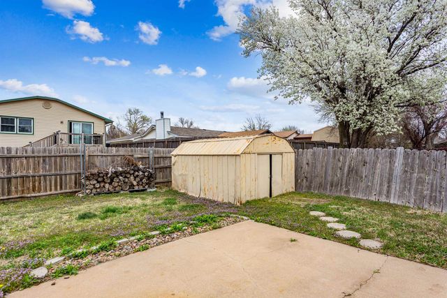 8604 E Wassall St, Wichita, KS 67210