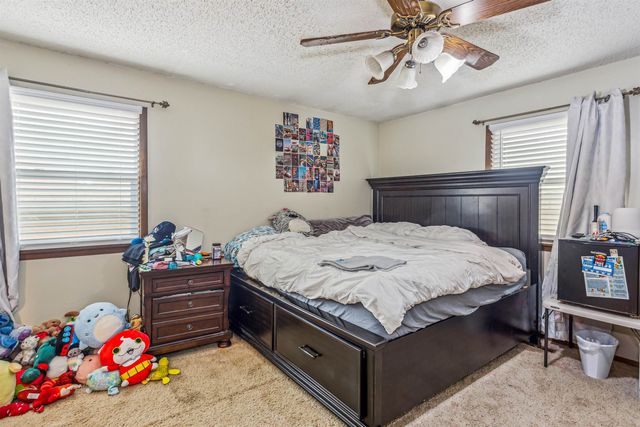 8604 E Wassall St, Wichita, KS 67210