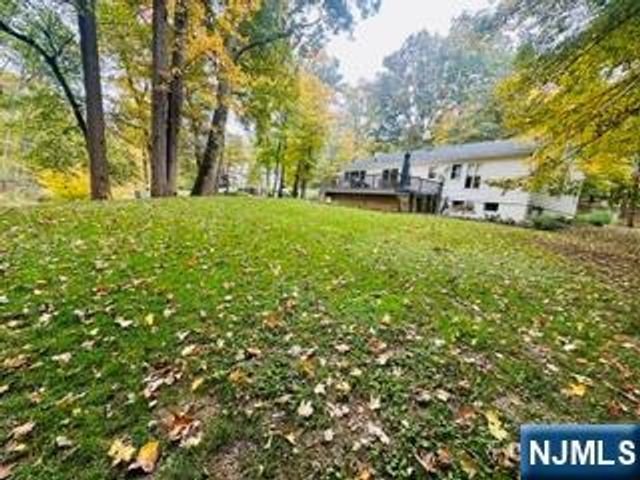 573 Kiowa Drive, Franklin Lakes, NJ 07417