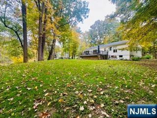 573 Kiowa Drive, Franklin Lakes, NJ 07417