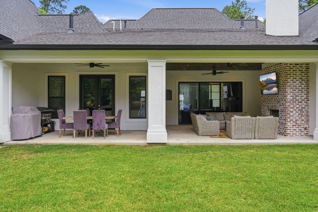 288 Fire Sky Road, Huntsville, TX 77340