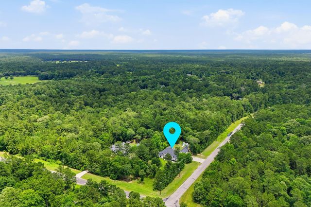 288 Fire Sky Road, Huntsville, TX 77340