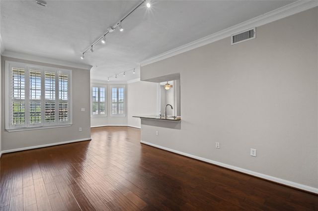 7575 Kirby Drive 2202, Houston, TX 77030