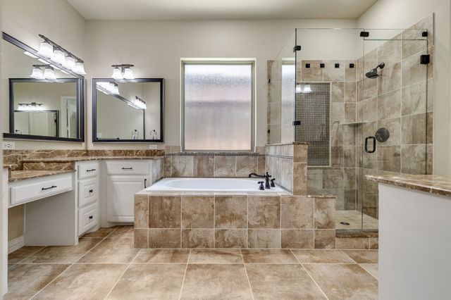 2029 N Hill Drive, Irving, TX 75038