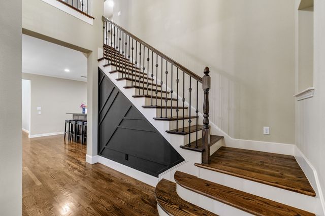 2029 N Hill Drive, Irving, TX 75038