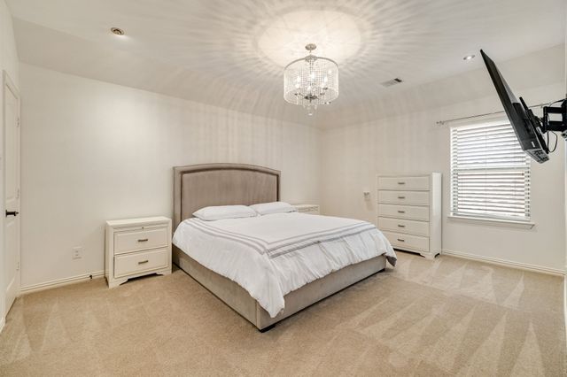 2029 N Hill Drive, Irving, TX 75038