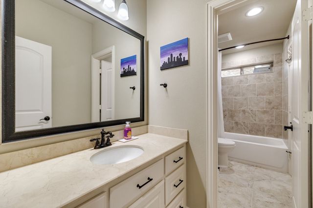 2029 N Hill Drive, Irving, TX 75038