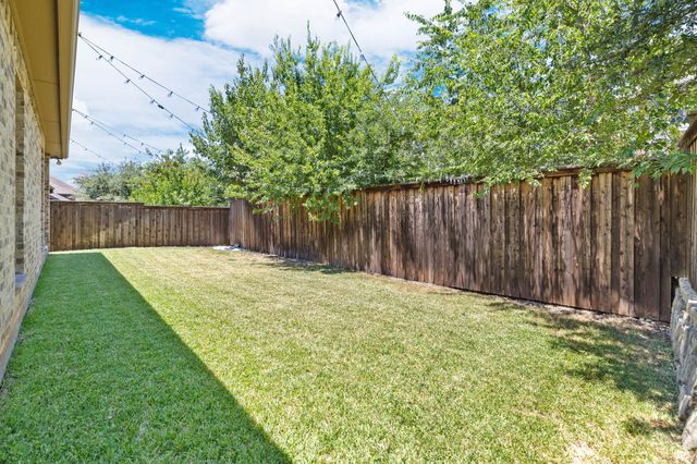 2029 N Hill Drive, Irving, TX 75038