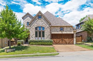 2029 N Hill Drive, Irving, TX 75038