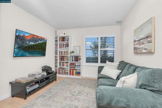 158 Bedford, Hercules, CA 94547