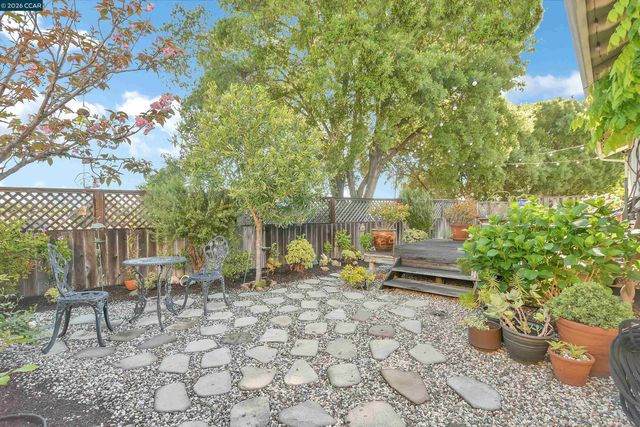 158 Bedford, Hercules, CA 94547