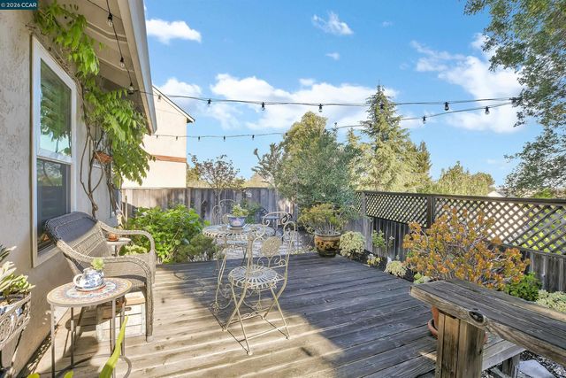 158 Bedford, Hercules, CA 94547