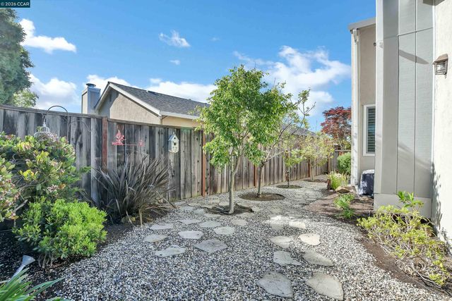 158 Bedford, Hercules, CA 94547