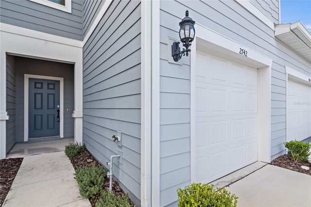 2742 FETCHING TRAIL, Davenport, FL 33896