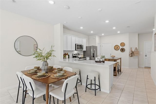 2742 FETCHING TRAIL, Davenport, FL 33896