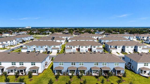 2742 FETCHING TRAIL, Davenport, FL 33896