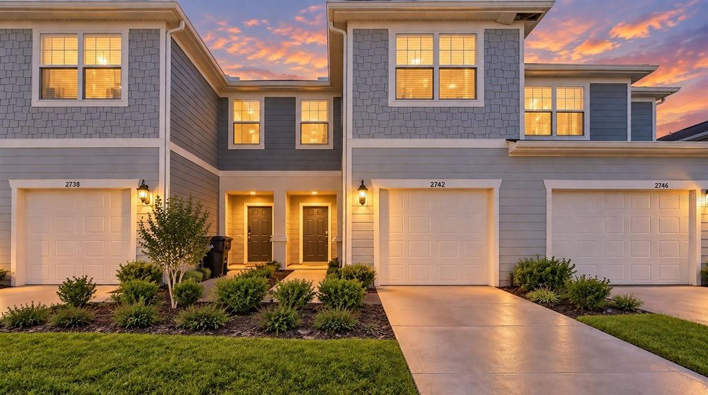 2742 FETCHING TRAIL, Davenport, FL 33896