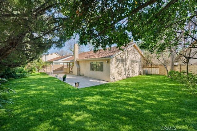 23869 Via Jacara, Valencia, CA 91355