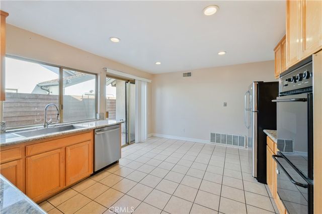 23869 Via Jacara, Valencia, CA 91355