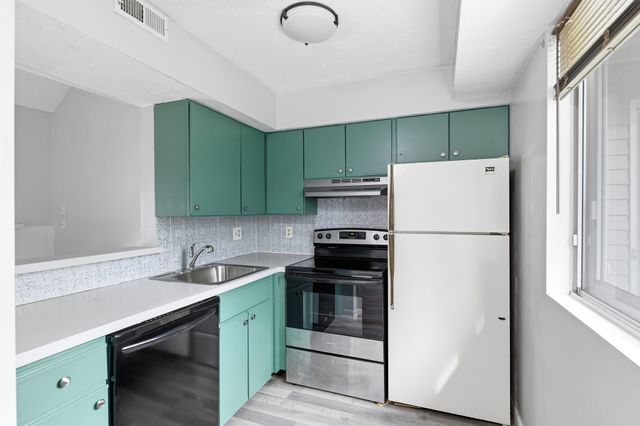 195 Lake Street, Unit 11 11, Weymouth, MA 02189