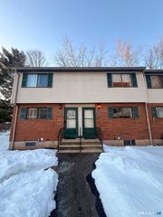 39 Horton Hill Road APT 9B, Naugatuck, CT 06770