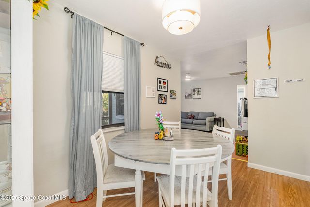 2627 Myrtle Avenue, Mims, FL 32754