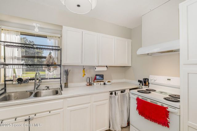 2627 Myrtle Avenue, Mims, FL 32754