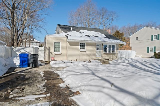 54 Wilbur St, Raynham, MA 02767