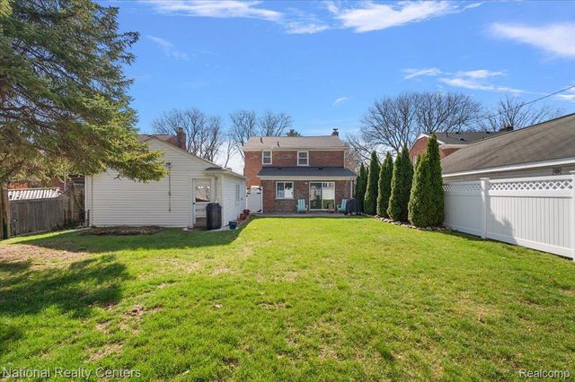 2958 Woodslee Drive, Royal Oak, MI 48073