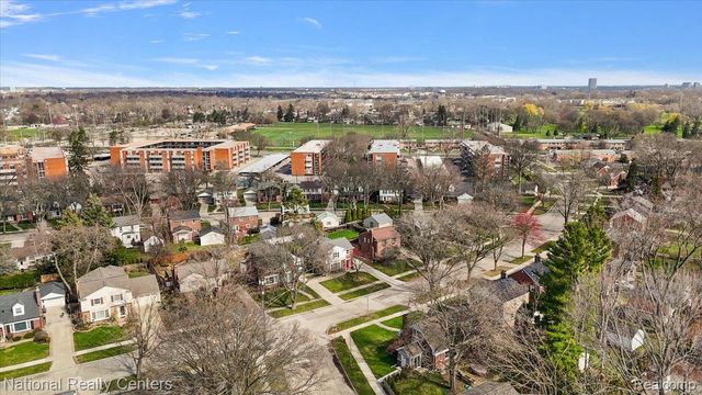 2958 Woodslee Drive, Royal Oak, MI 48073