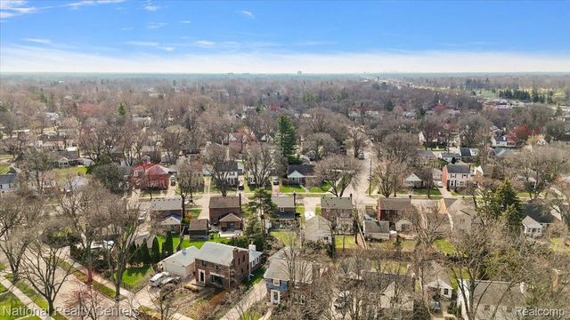 2958 Woodslee Drive, Royal Oak, MI 48073