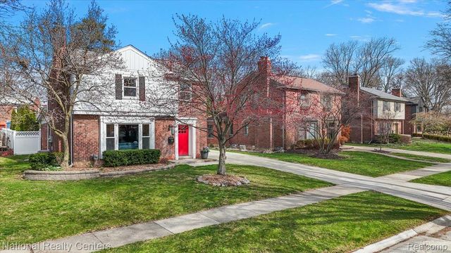 2958 Woodslee Drive, Royal Oak, MI 48073