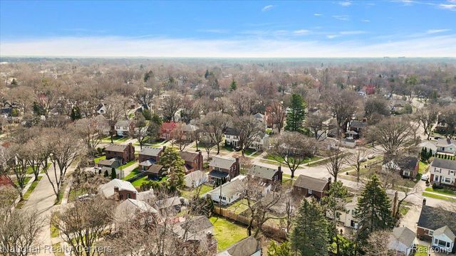2958 Woodslee Drive, Royal Oak, MI 48073