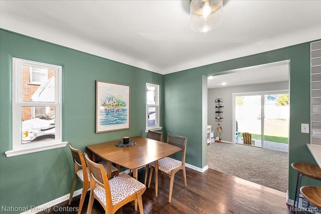 2958 Woodslee Drive, Royal Oak, MI 48073