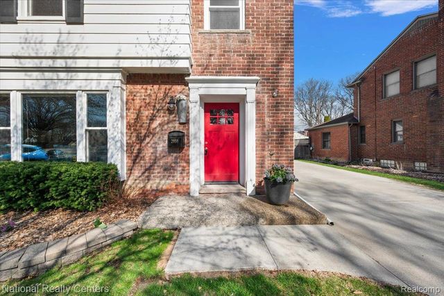 2958 Woodslee Drive, Royal Oak, MI 48073