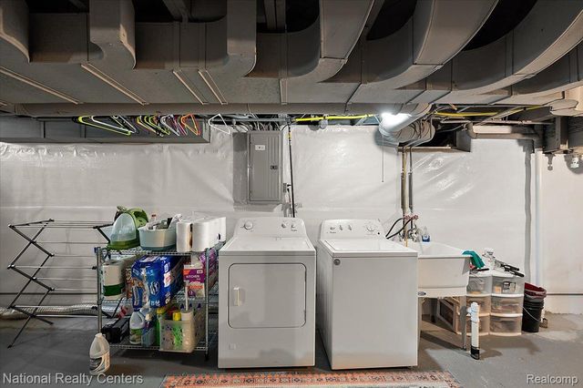 2958 Woodslee Drive, Royal Oak, MI 48073