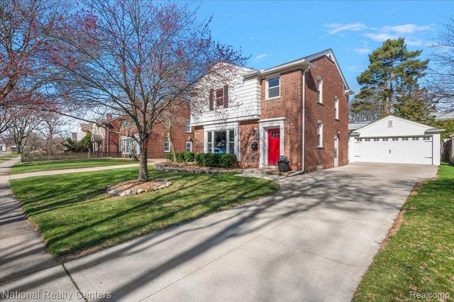 2958 Woodslee Drive, Royal Oak, MI 48073