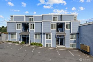 8812 20th Avenue NE #A105, Seattle, WA 98115