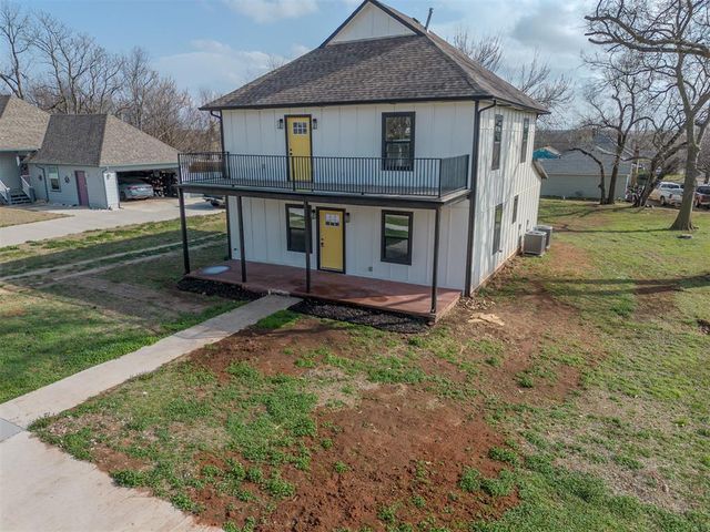 705 E Springer Avenue, Guthrie, OK 73044