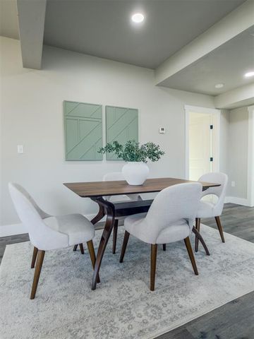 705 E Springer Avenue, Guthrie, OK 73044