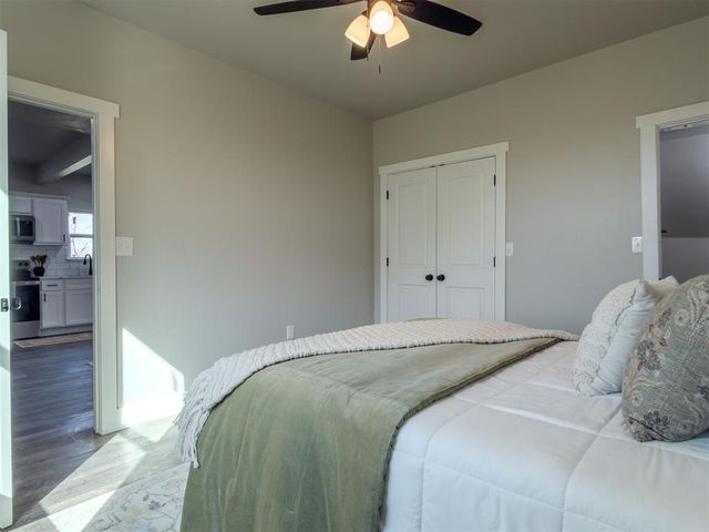 705 E Springer Avenue, Guthrie, OK 73044