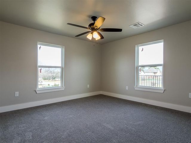 705 E Springer Avenue, Guthrie, OK 73044