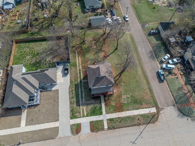 705 E Springer Avenue, Guthrie, OK 73044