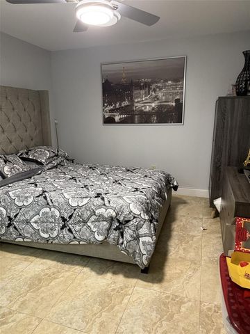 19051 SW 272nd St, Homestead, FL 33031